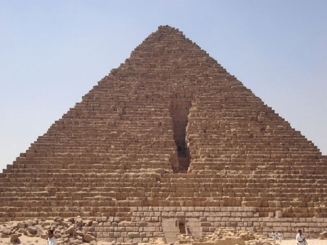 Пирамида Микерина 