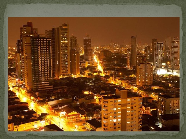       Вечерний Белем  — большой город на северо-востоке Бразилии, расположенный в устье реки Амазонки.   