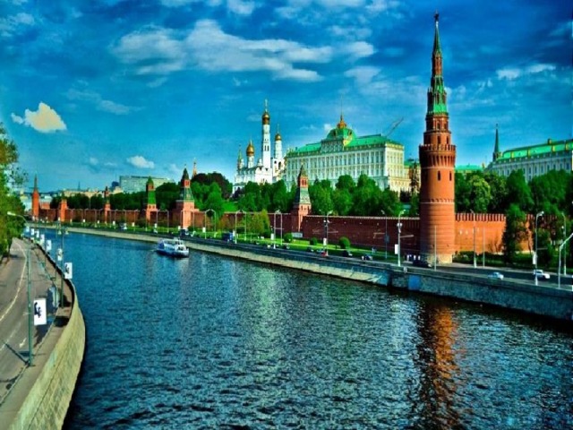 Отгадайте Здесь Красная площадь И башни Кремля, Здесь сердце России, Здесь любят тебя. 