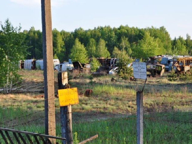 Село Россоха, кладбище техники.