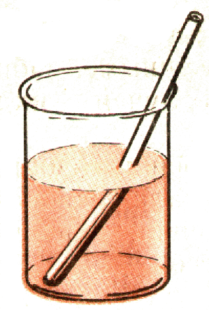 Рассмотрите рисунок трубочка опущена в стакан с водой объясните что происходит на границе