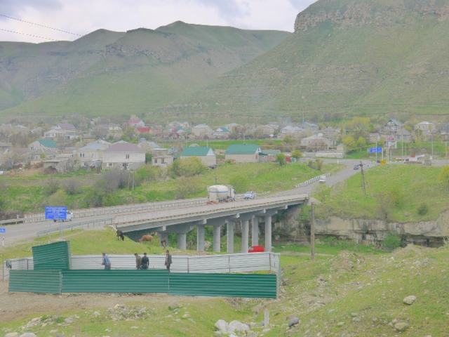 Кумыш. Аул Кумыш Карачаево-Черкесия. КЧР аул Кумыш. Карачаево Черкесия туннель Кумышь. Школа аул Кумыш.