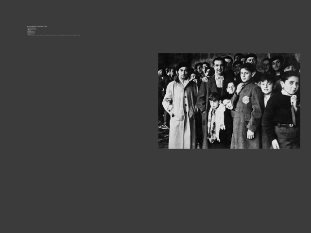 2. «Еврейский вопрос» в гитлеровской Германии  Антисемитская идеология была положена в основу программы  Национал-социалистичеcкой партии Германии (NSDAP), принятой в 1920 г. и обоснована в книге Гитлера  «Моя борьба». «Окончательное решение» (от нем. Endlosung) еврейского вопроса в Германии, а позднее  в оккупированных нацистами государствах предполагало несколько этапов.  Первый из них (1933-39) состоял в принуждении евреев к эмиграции посредством мер законодательного характера, а также пропагандистских, экономических и физических акций против еврейского населения Германии. 