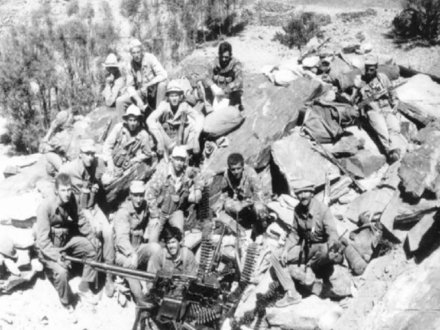 Сколько афганцев погибло. Афган Нагорный Карабах. Трупы советских солдат в Афганистане 1979-1989.