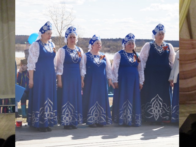 «Ой, калина» Под таким красивым названием выступает хоровой коллектив, в состав которого входят прекрасные женщины: матери, бабушки и даже прабабушки. Актрисы, певуньи: Жукова Людмила Юрьевна (руководитель коллектива) , Гадомская Валентина Владимировна , Булова Надежда Леонидовна , Ходакова Леся Валерьевна , Рогаль Ирина Ивановна , Переверзева Ольга Анатольевна , Ермолина Елена Николаевна , Корнилова Татьяна Валерьевна , Сокольникова Анастасия Сергеевна, Савенко Зинаида Александровна. 