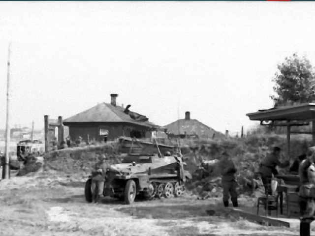 Июль 1942 г. - начало оккупации Воронежа. Скоро Чижовка станет местом многомесячных ожесточённейших боёв за освобождение города. 