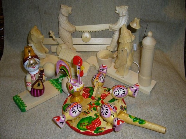 Богородская резная игрушка  