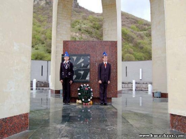 3 мая возрождение карачаевского народа презентация