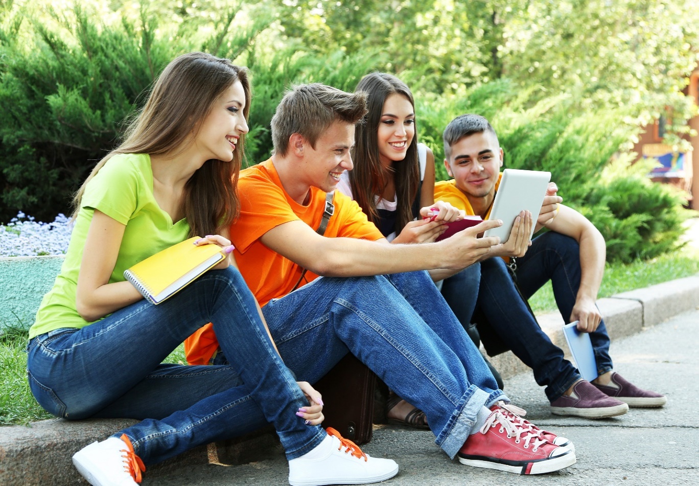 Проблемы молодежи студентов. Проблемная молодежь. Образ жизни современного подростка. Молодежь в современном обществе. Жизнь современного подростка.