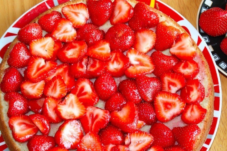 Strawberry Cake ingredients